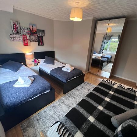 Croydon Apartment With Parking London Ngoại thất bức ảnh