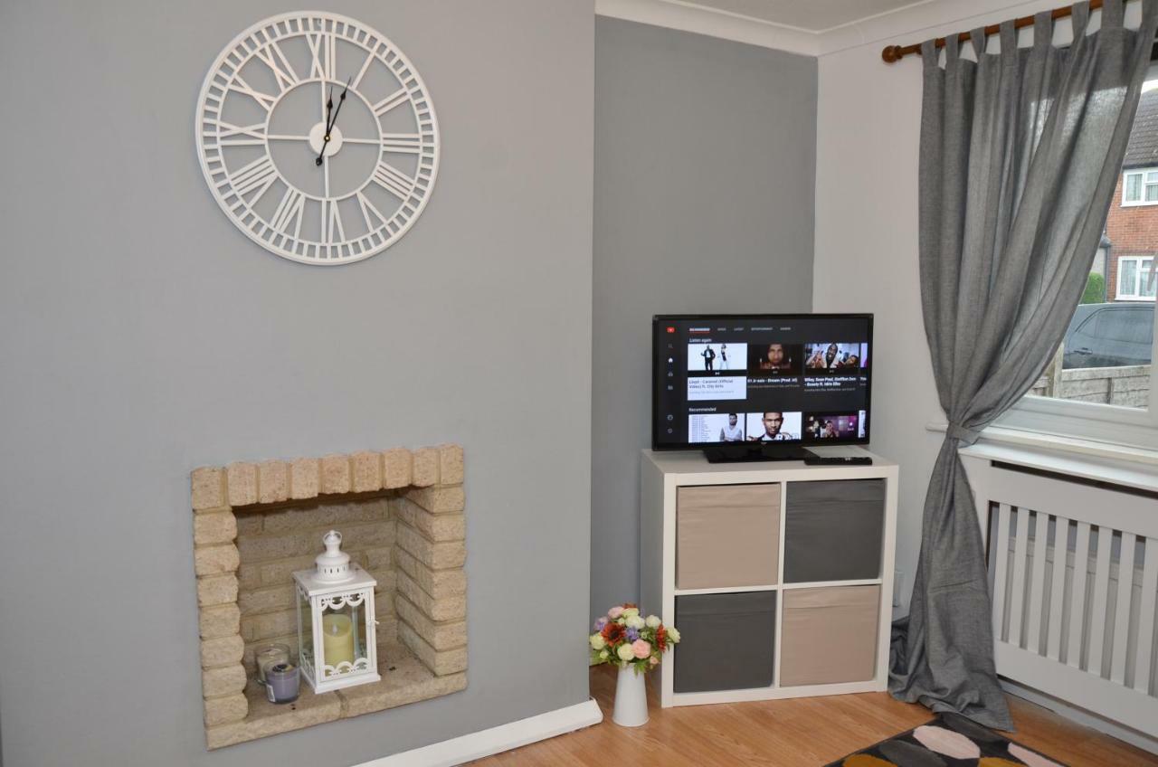 Croydon Apartment With Parking London Ngoại thất bức ảnh
