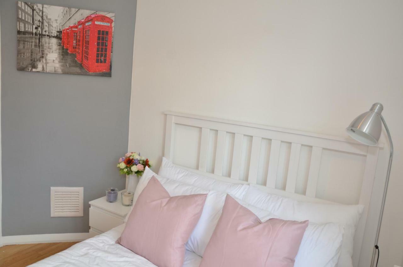 Croydon Apartment With Parking London Ngoại thất bức ảnh